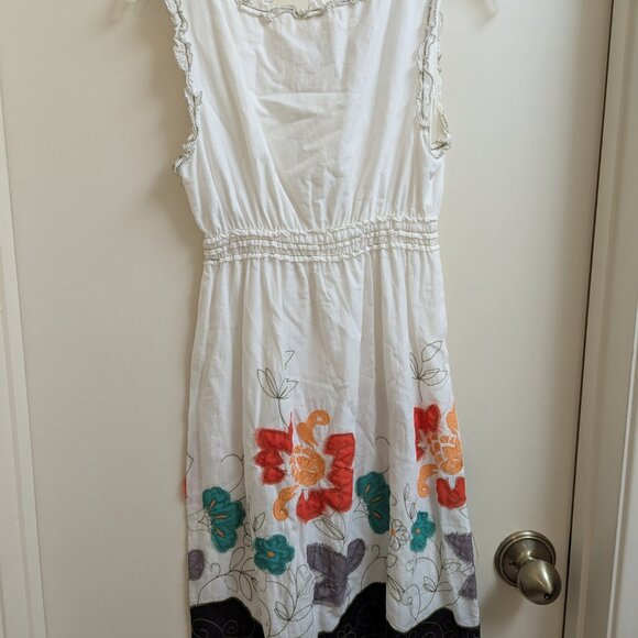 Bundle: 2 Studio M floral sundresses; Size S and Size M - Picture 9 of 11